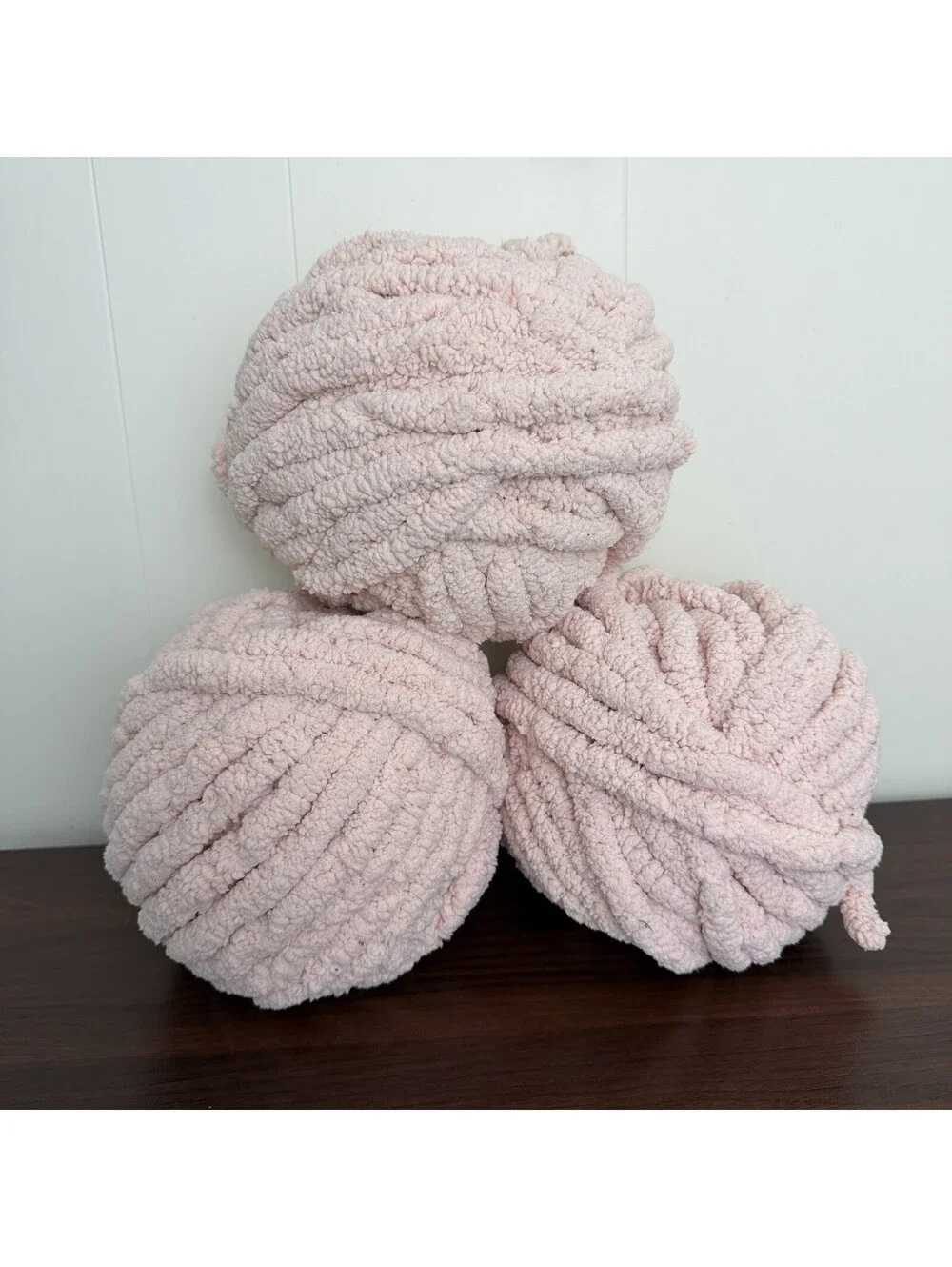 Reclaimed Jumbo 7# Chenille Yarn 100 Yds Light Pink 728g (3 Cakes)
